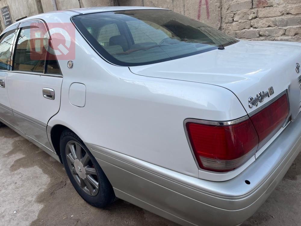 تويوتا كراون